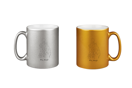 Miss_Moogle Logo Sign - Silber- und Goldtassen Bundle